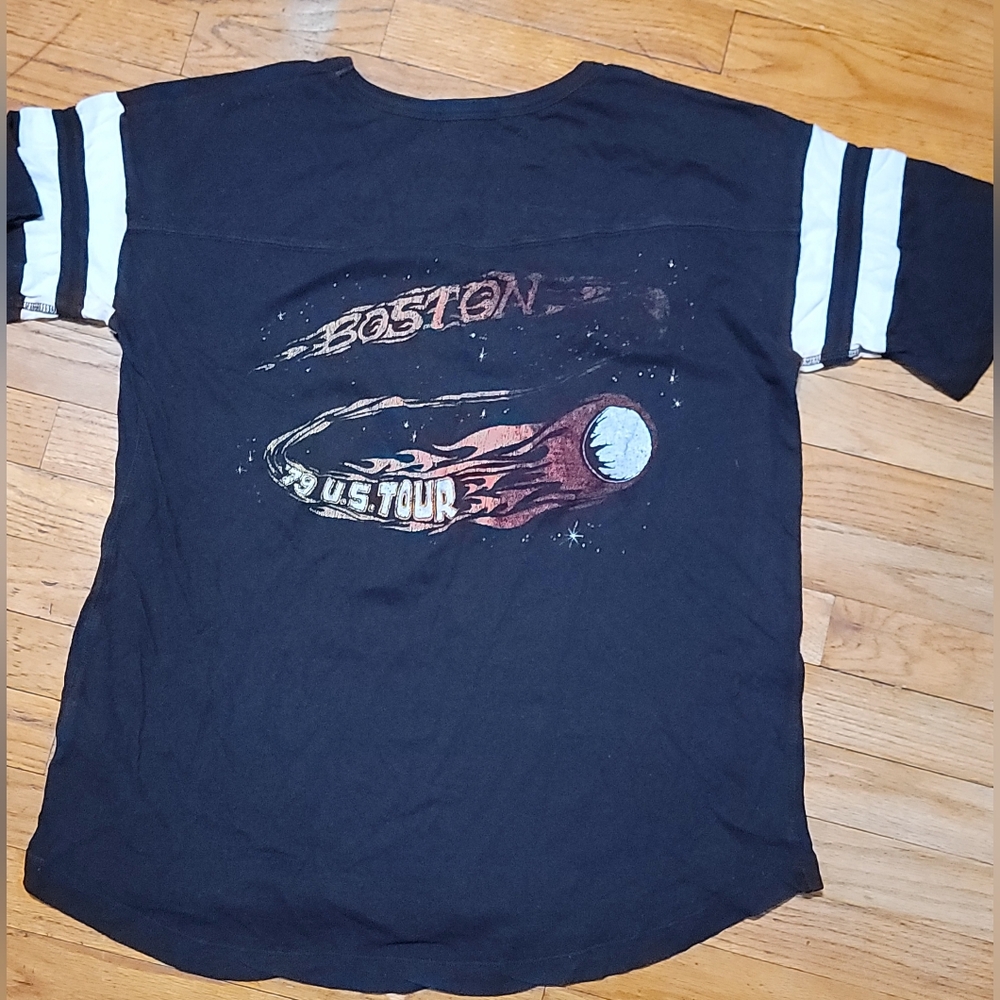 Black Boston US Tour Graphic Tee Bundle